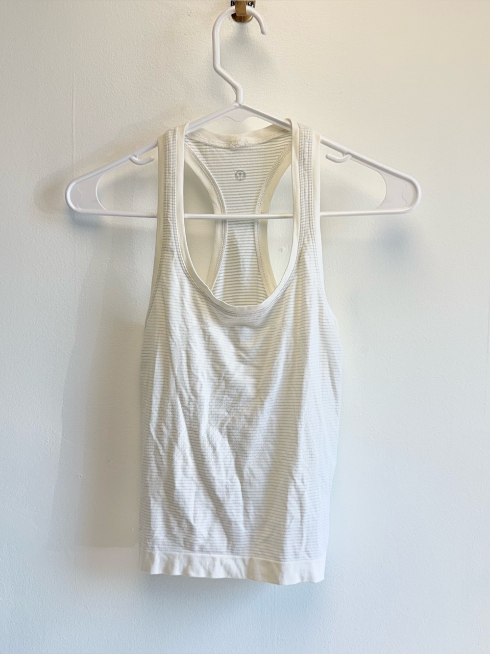 Lululemon White Swiftly Racerback Tank Top Size 2